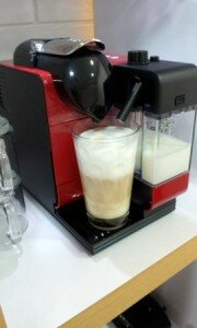 DeLonghi lattissima red